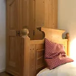 Gaestehaus Maria Theresia * Schliersee