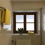 Gaestehaus Maria Theresia Apartman *