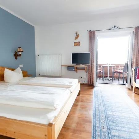 Appartement Gaestehaus Maria Theresia *