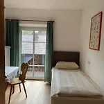 Gaestehaus Maria Theresia * Schliersee