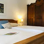 Gaestehaus Maria Theresia Appartement Schliersee