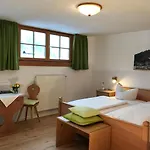 Appartement Gaestehaus Maria Theresia Schliersee