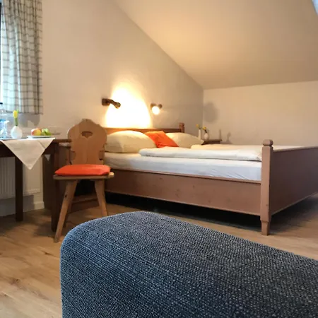 Gaestehaus Maria Theresia Apartment Schliersee