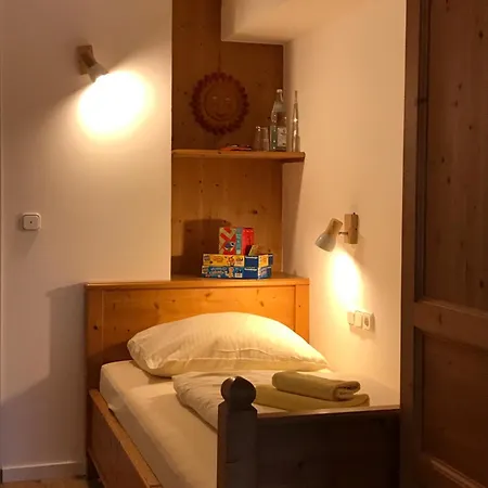 Apartment Gaestehaus Maria Theresia *