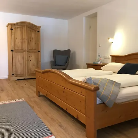 Apartment Gaestehaus Maria Theresia Schliersee
