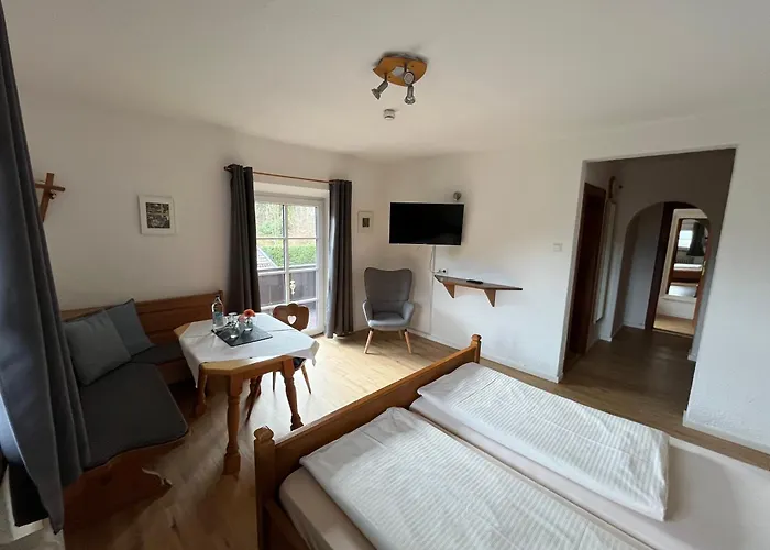 Apartment Gaestehaus Maria Theresia Schliersee